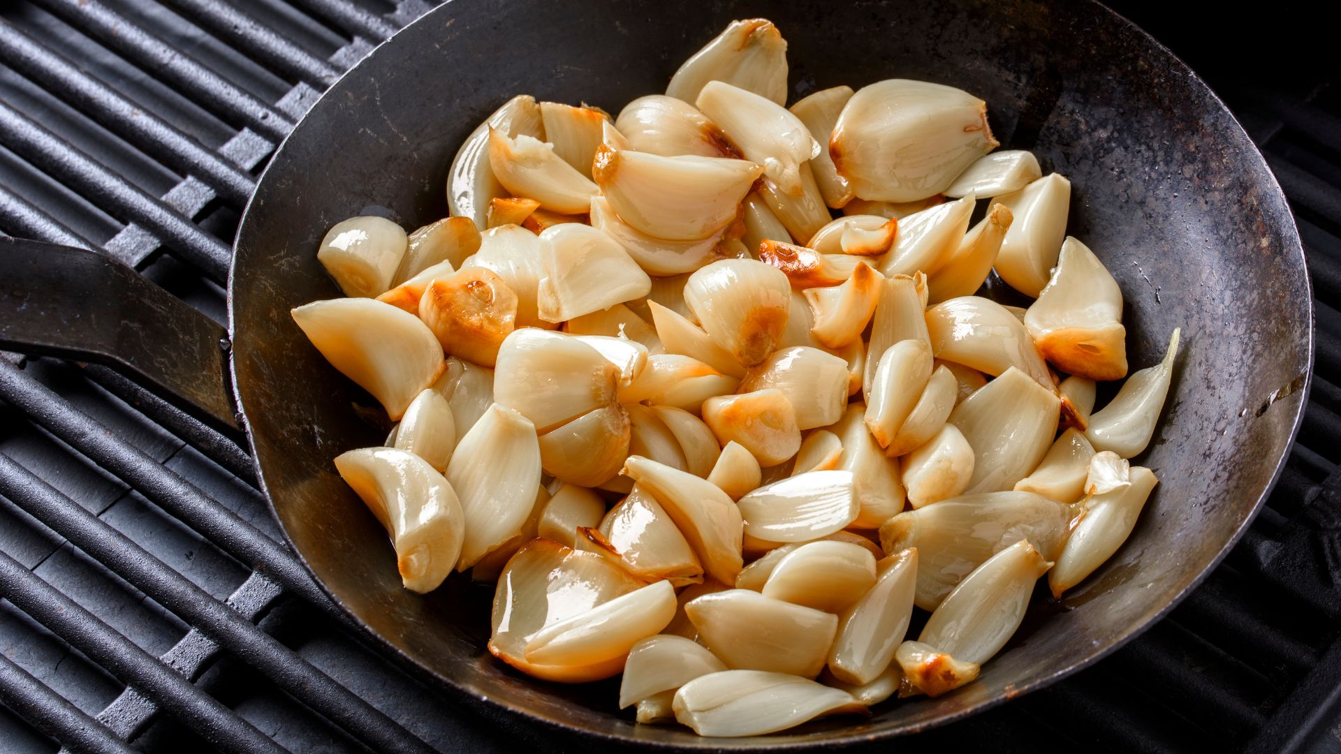 The Benefits of Using Peeled Garlic