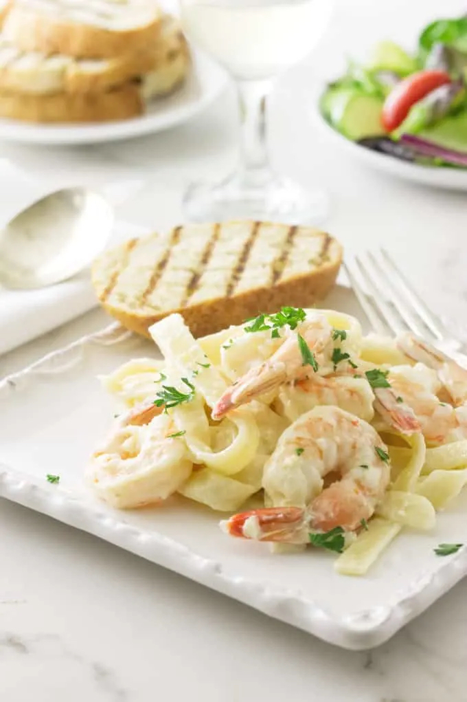 Guest Recipe: Creamy Garlic Butter Shrimp Pasta