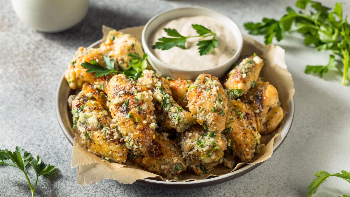 Delicious Recipes Using Garlic Parmesan Sauce