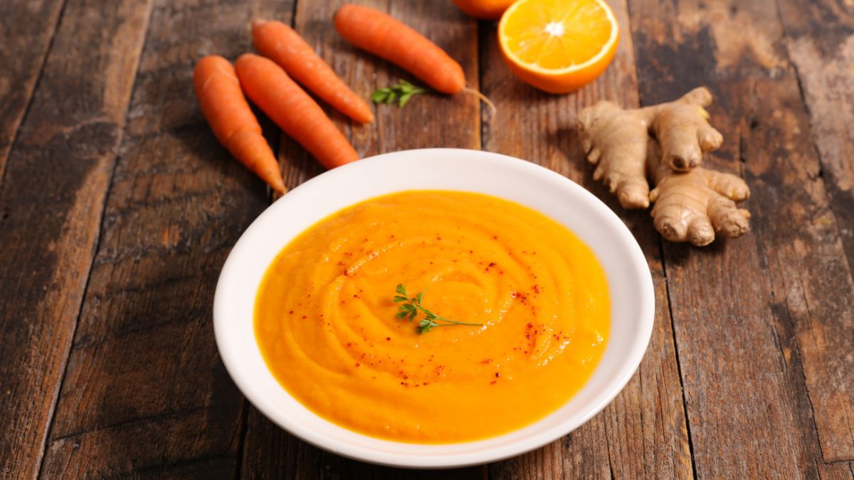 Healthy Post-Thanksgiving Soup: Ginger Carrot Detox Soup