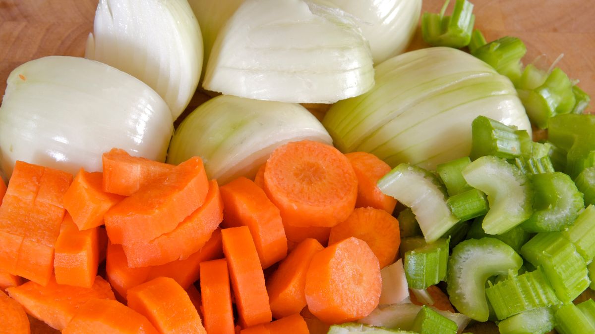 Leftover Reinvention: Turkey Noodle Soup with Ginger and Vegetables