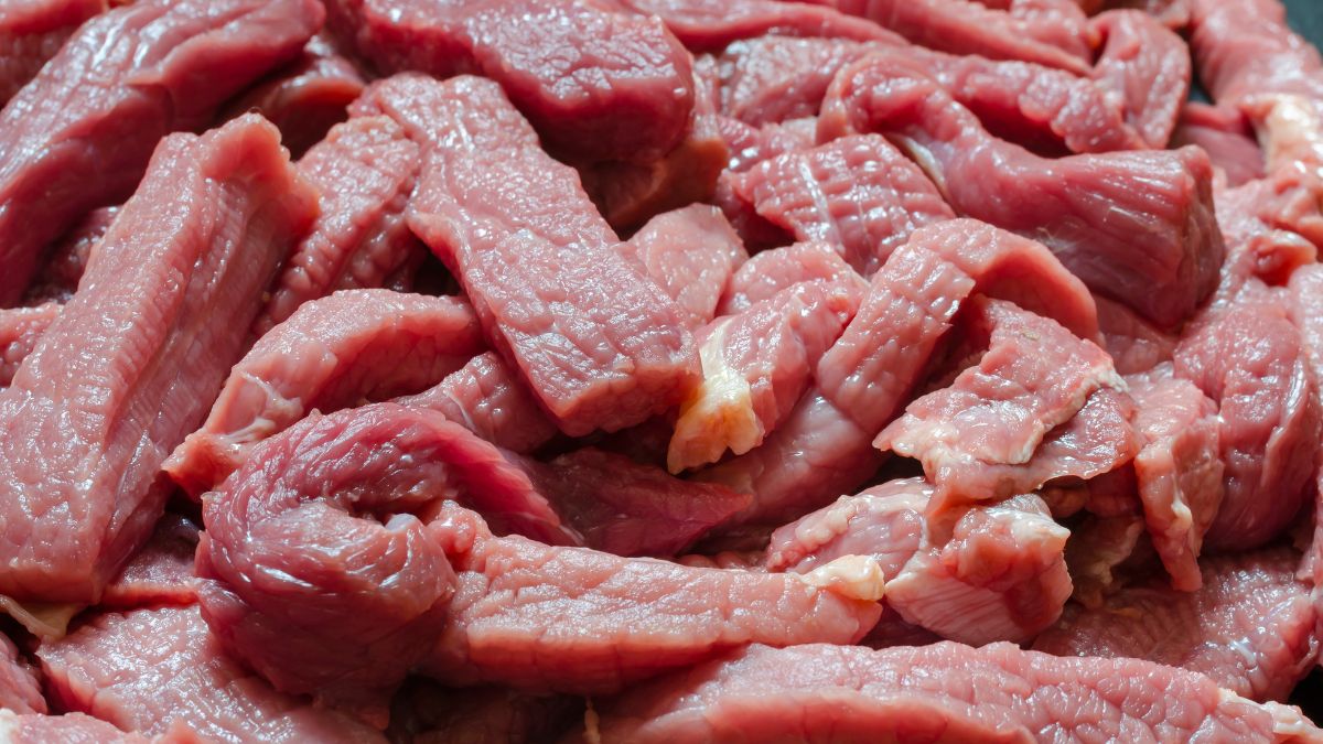 Garlic and Ginger Beef Stir-Fry with Vegetables