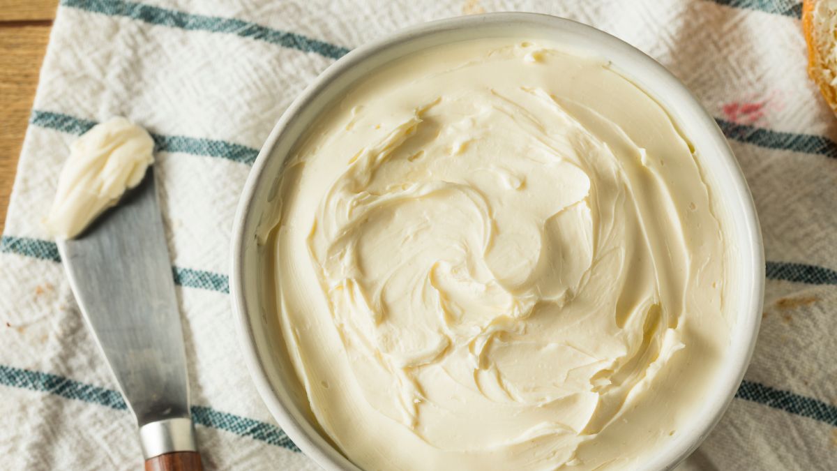 Frosted Ginger Carrot Cake