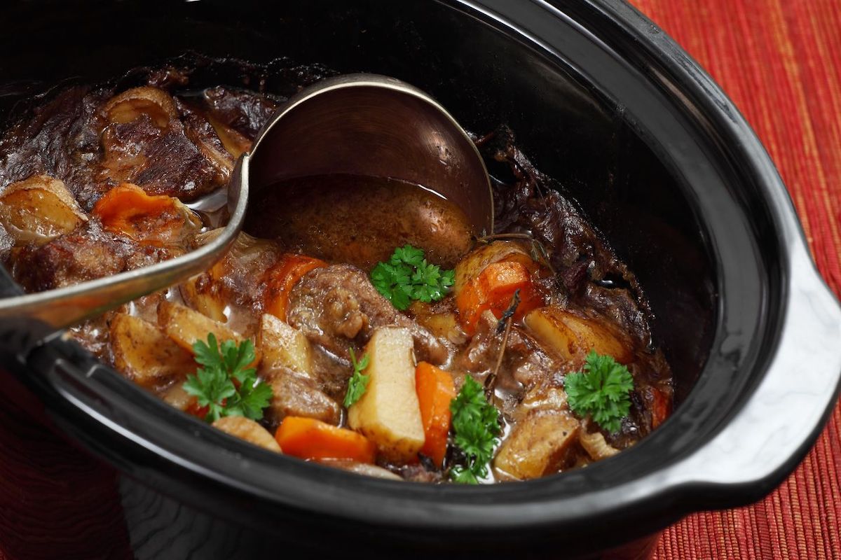 Hearty Winter Dinner: Slow-Cooked Ginger and Garlic Beef Stew